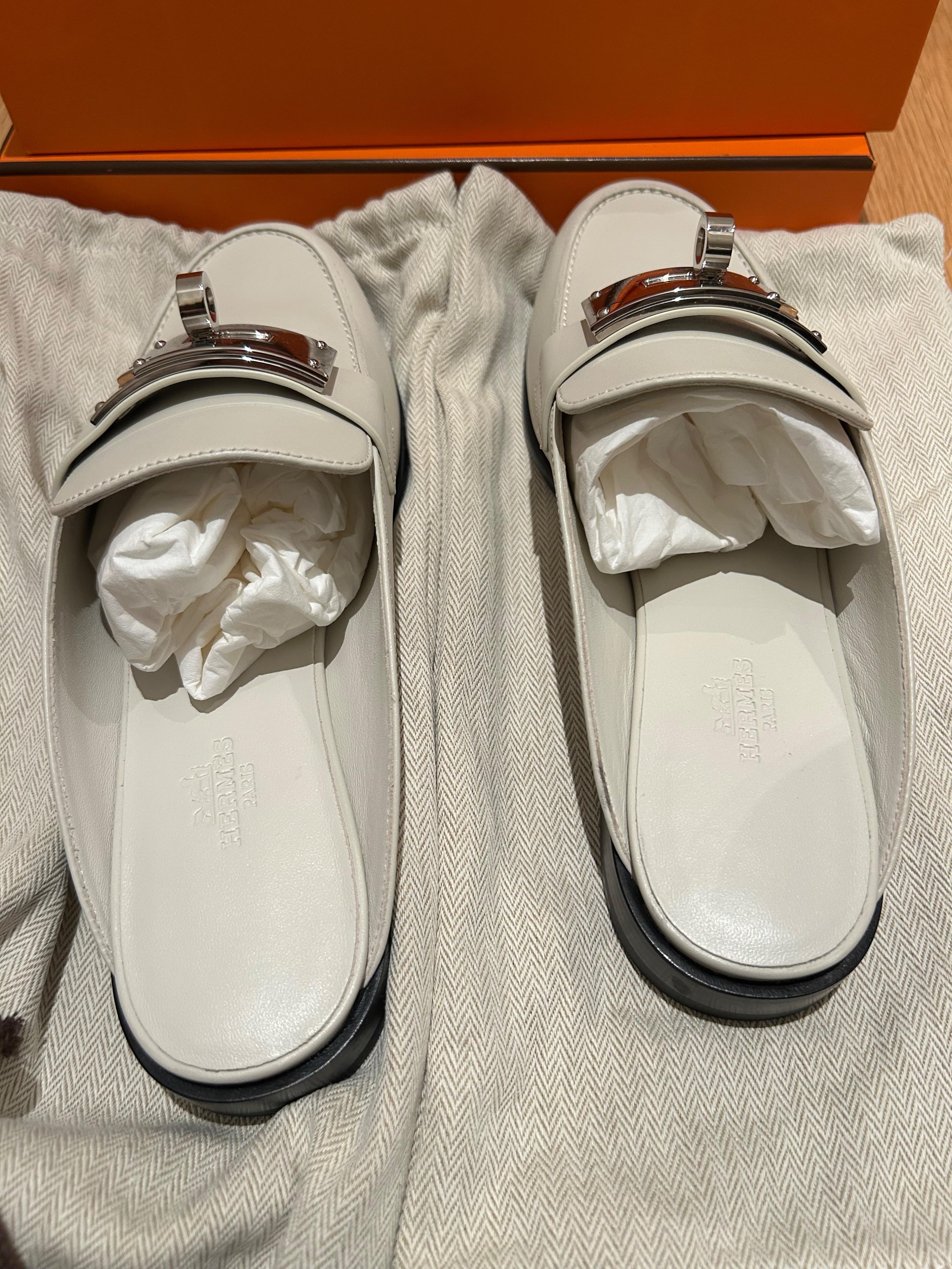 Hermes White Kelly Buckle Mules