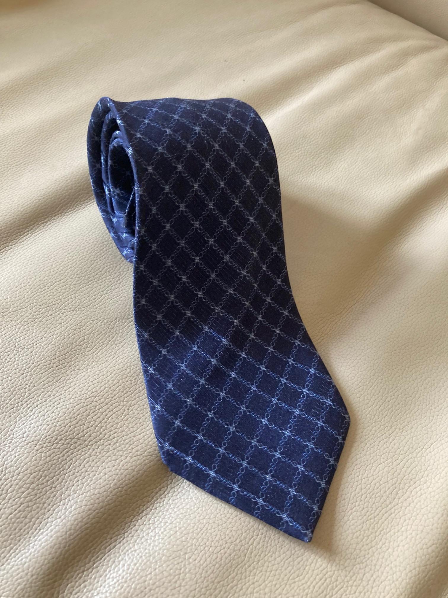 Navy Diamond Pattern Silk Tie