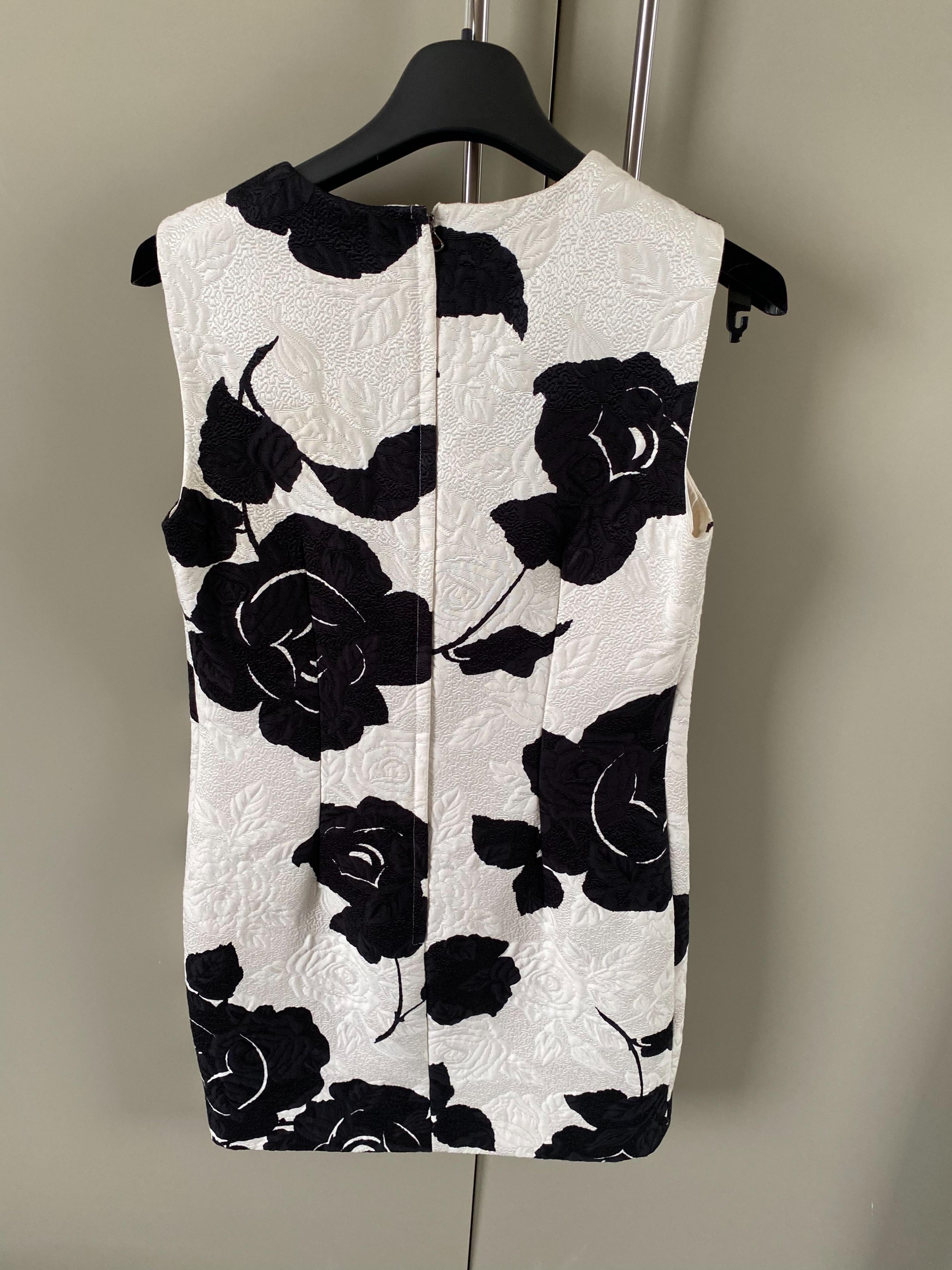 Black & White Roses Damask Shift Dress