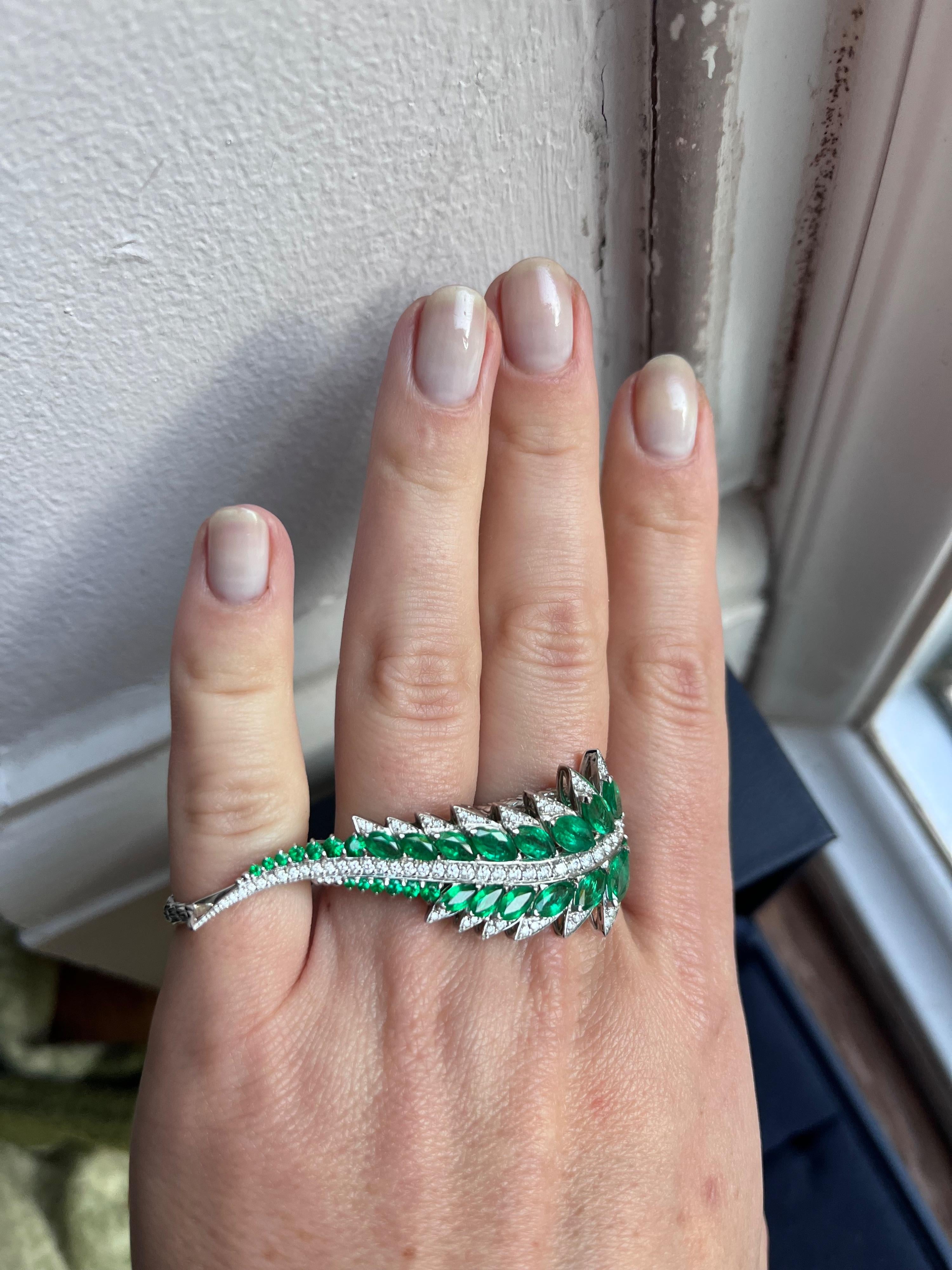 Stephen Webster Emerald Plumage Side Sweep Ring