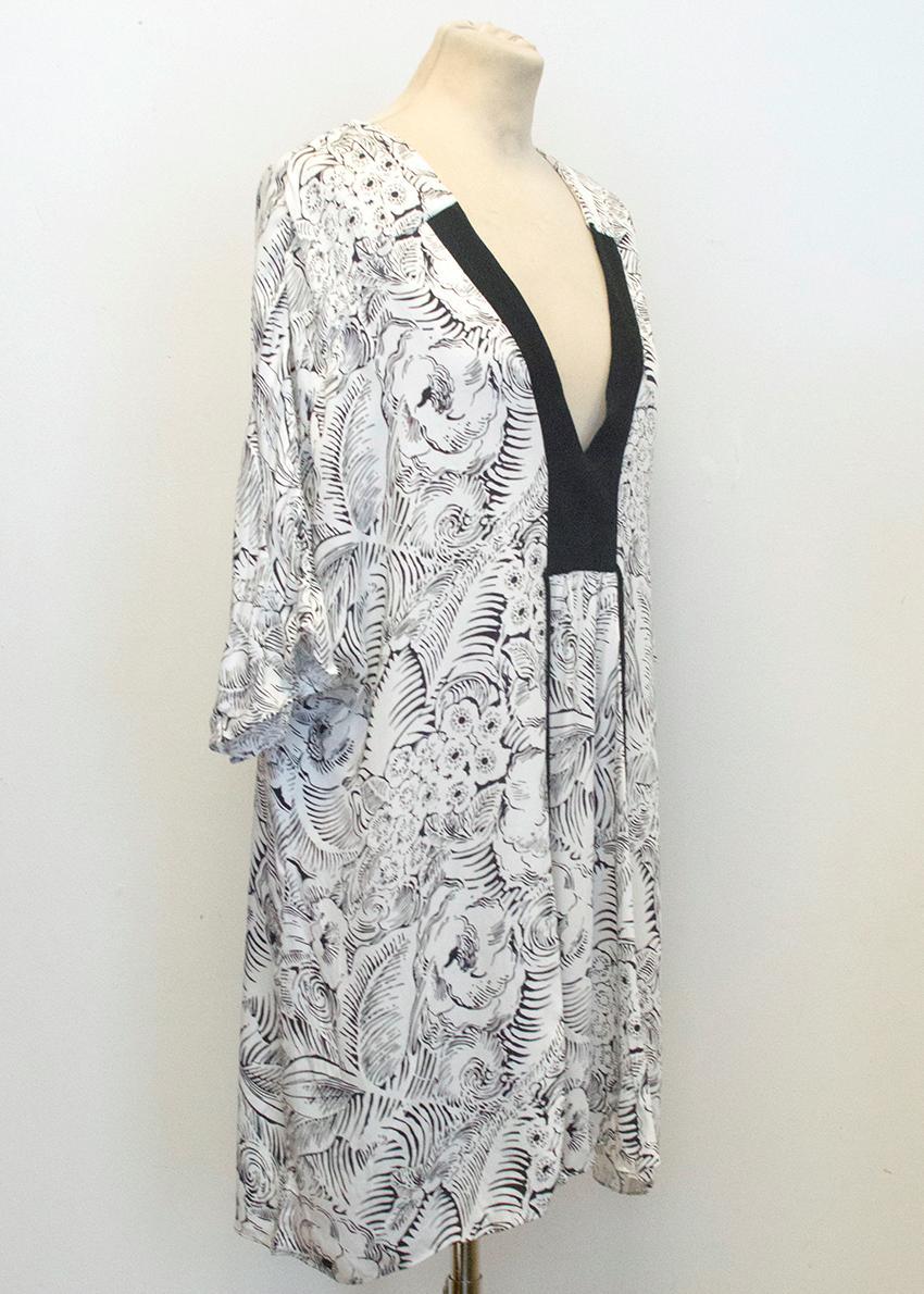 Animale black and white pattern top