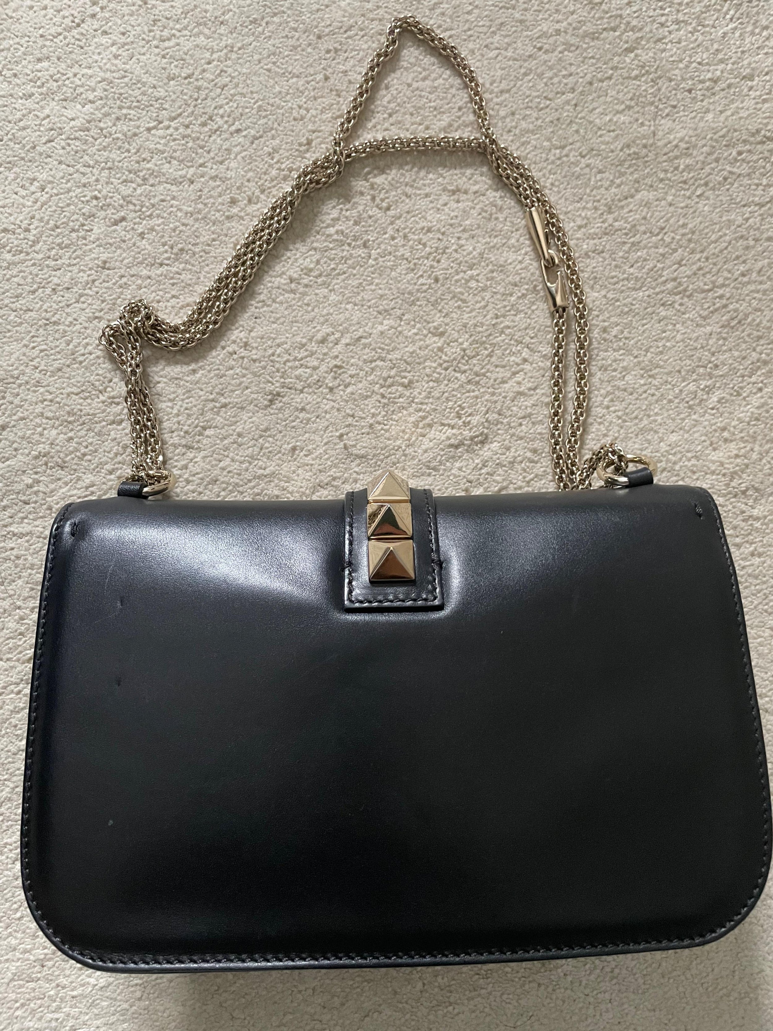 Black Leather Glamlock Shoulder Bag