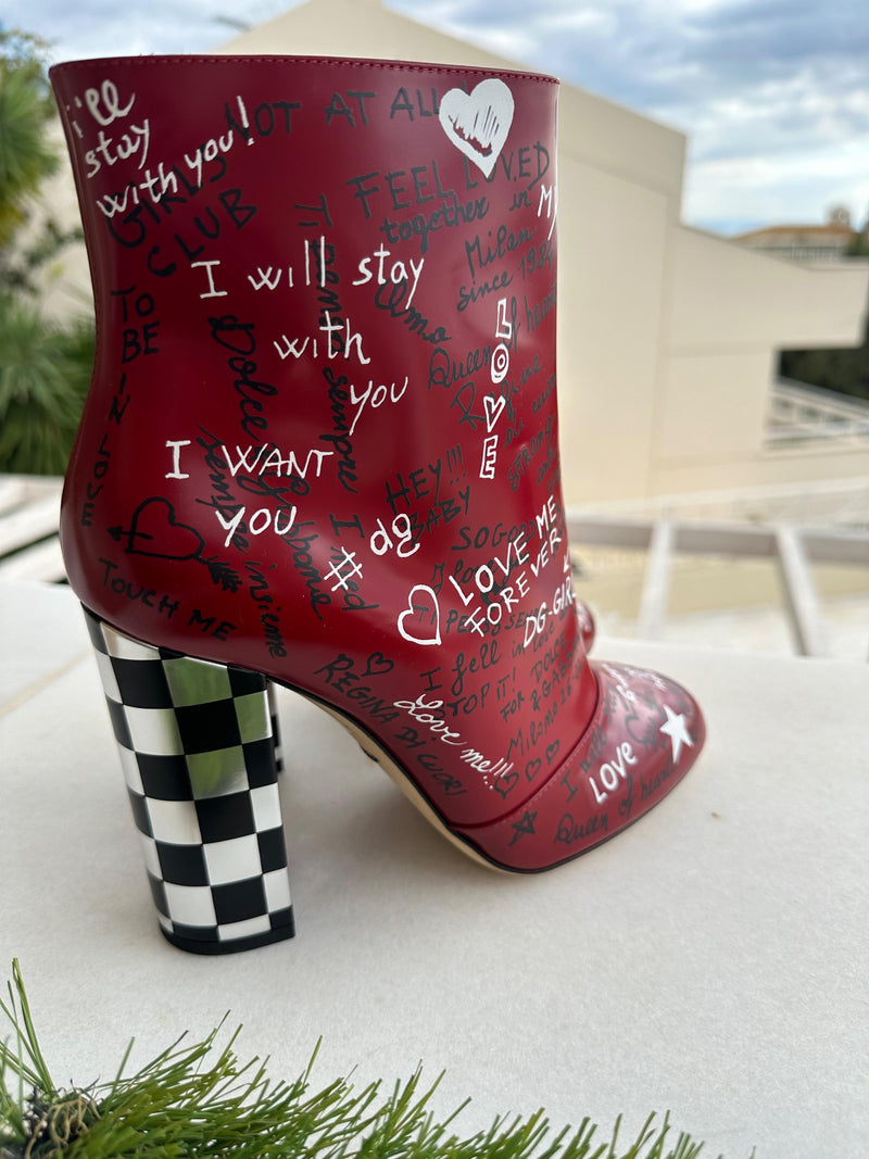 Dlce & Gabbana Red Graffiti Print Heeled Boots
