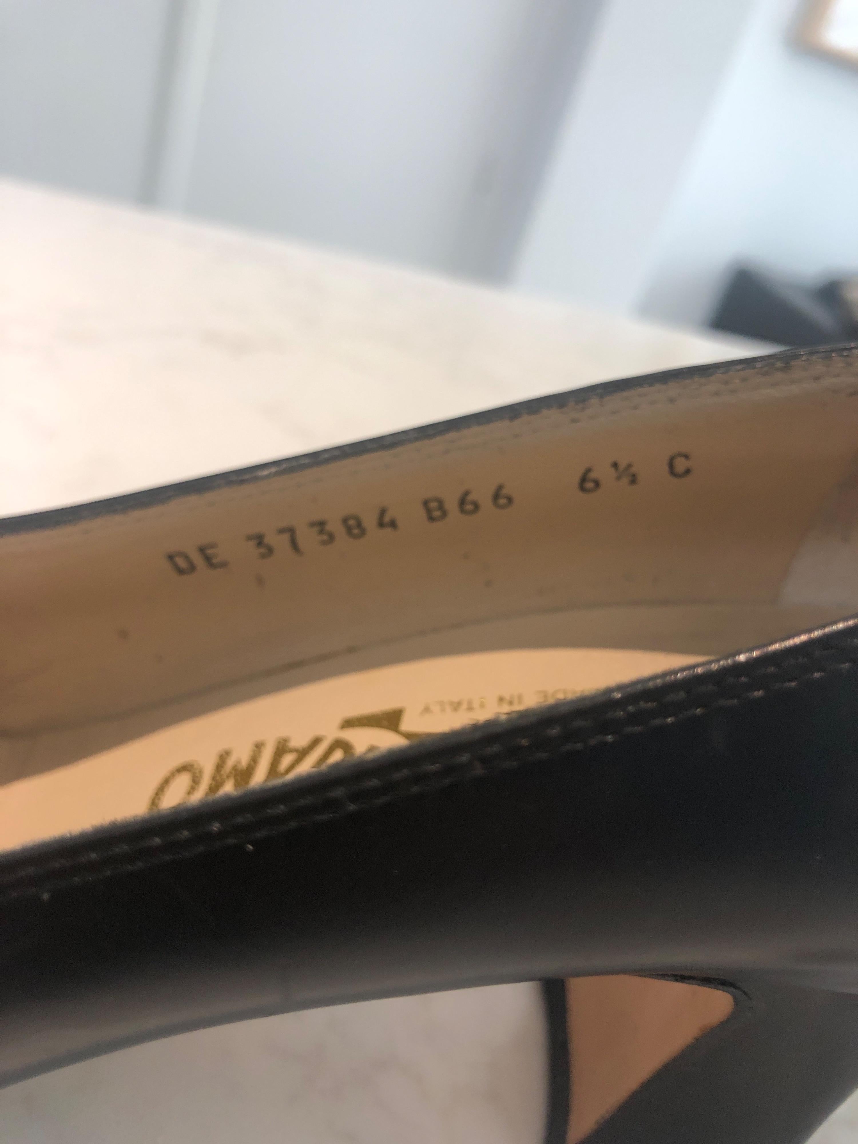 Black Leather Fizzy Pumps