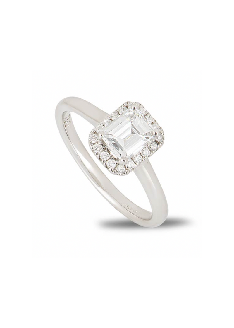 18ct White Gold Engagement Ring - Size 52