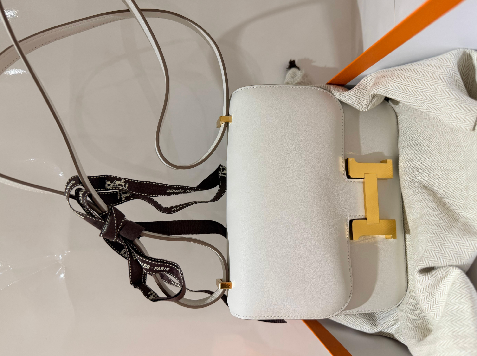 Hermes Craie Evercolour Leather Constance 18 with Rose Gold Hardware
