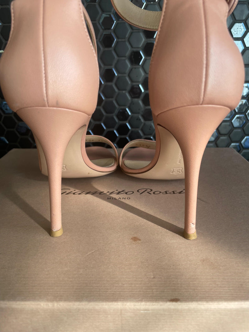 Gianvito Rossi Nude Leather Portofino Sandals