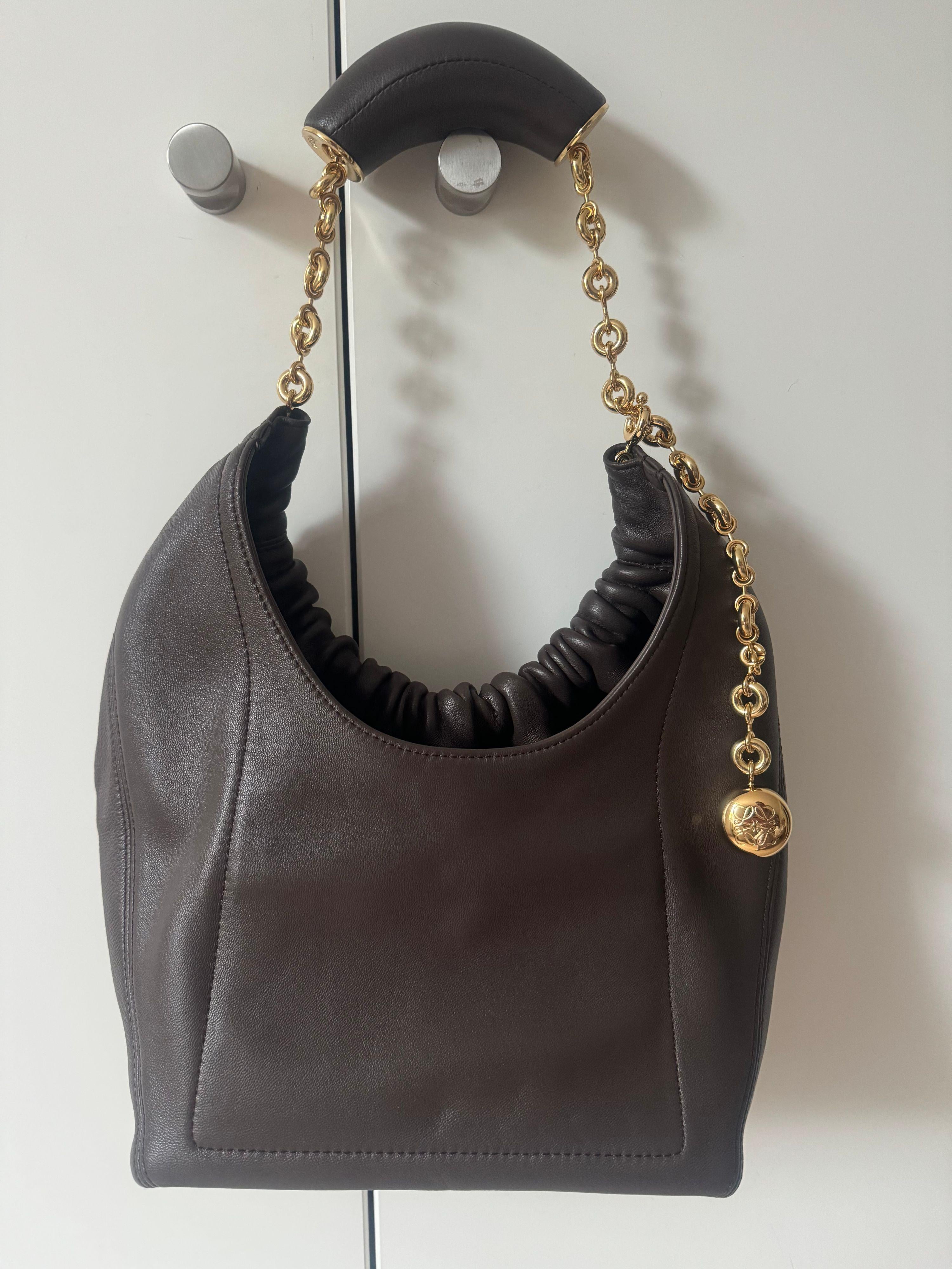 Loewe Brown Leather Small Squeeze Shoulder Bag