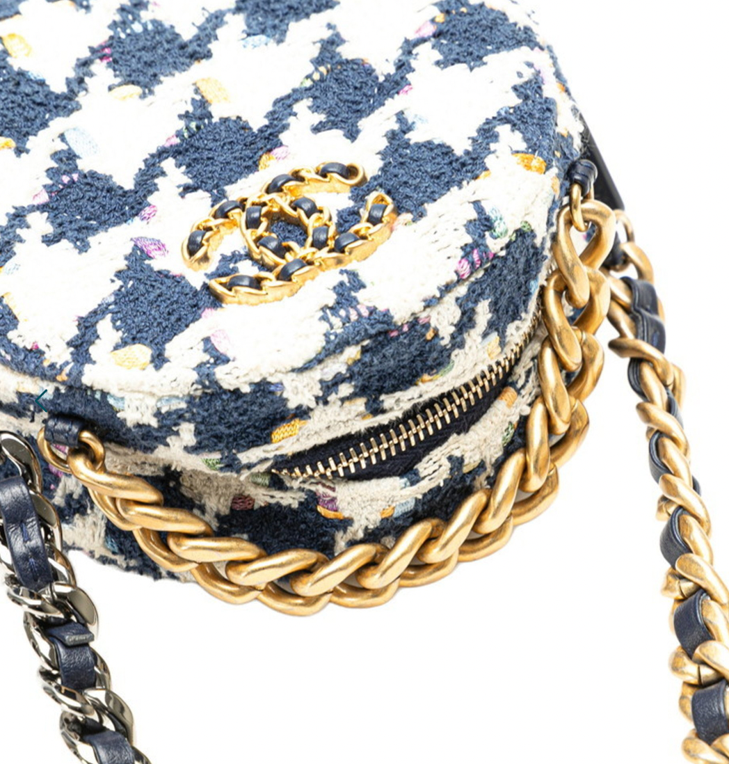 Chanel Navy and White 2020 Tweed 19 Round Clutch With Chain
