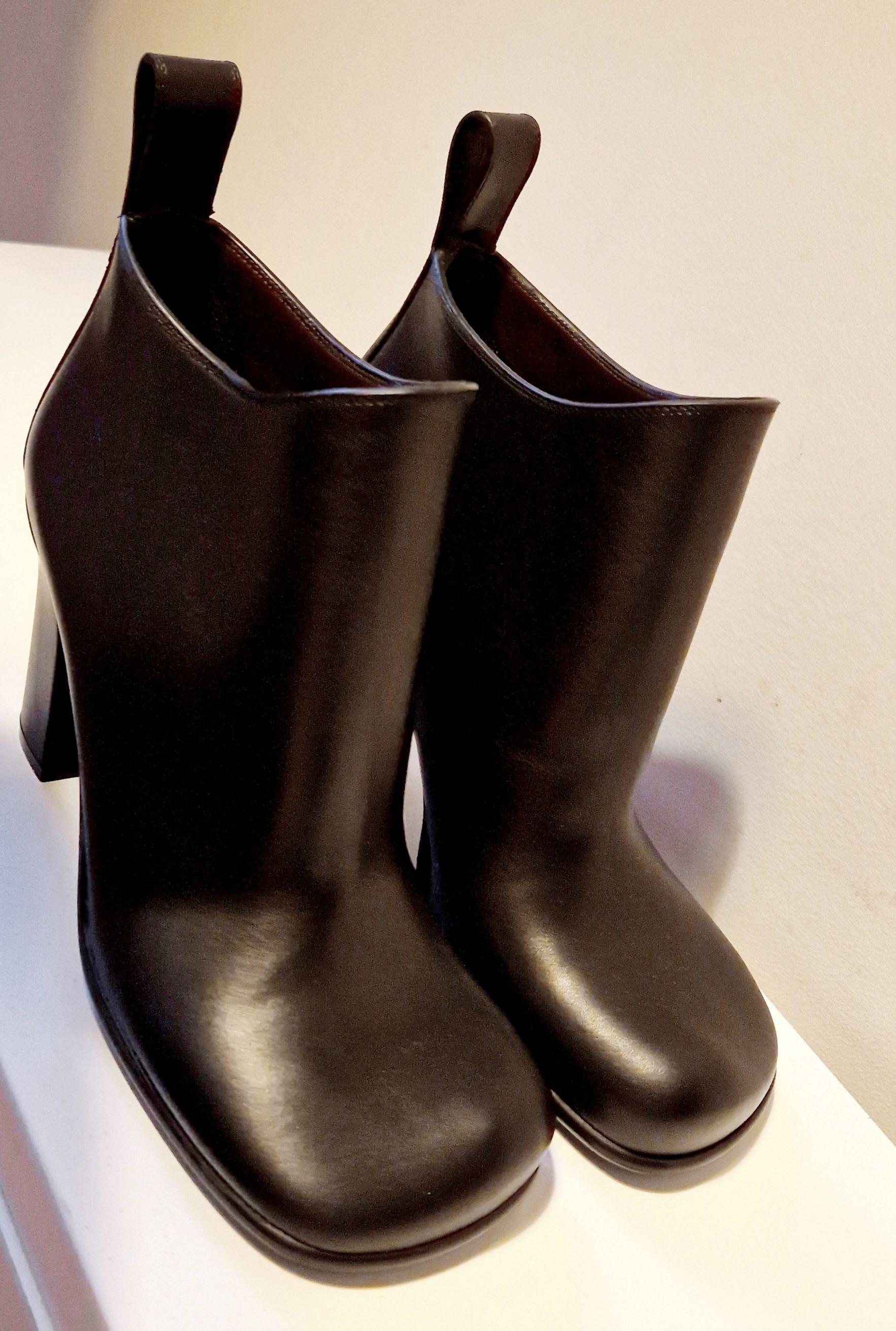 Bottega Veneta Black Leather Storm Ankle Boots