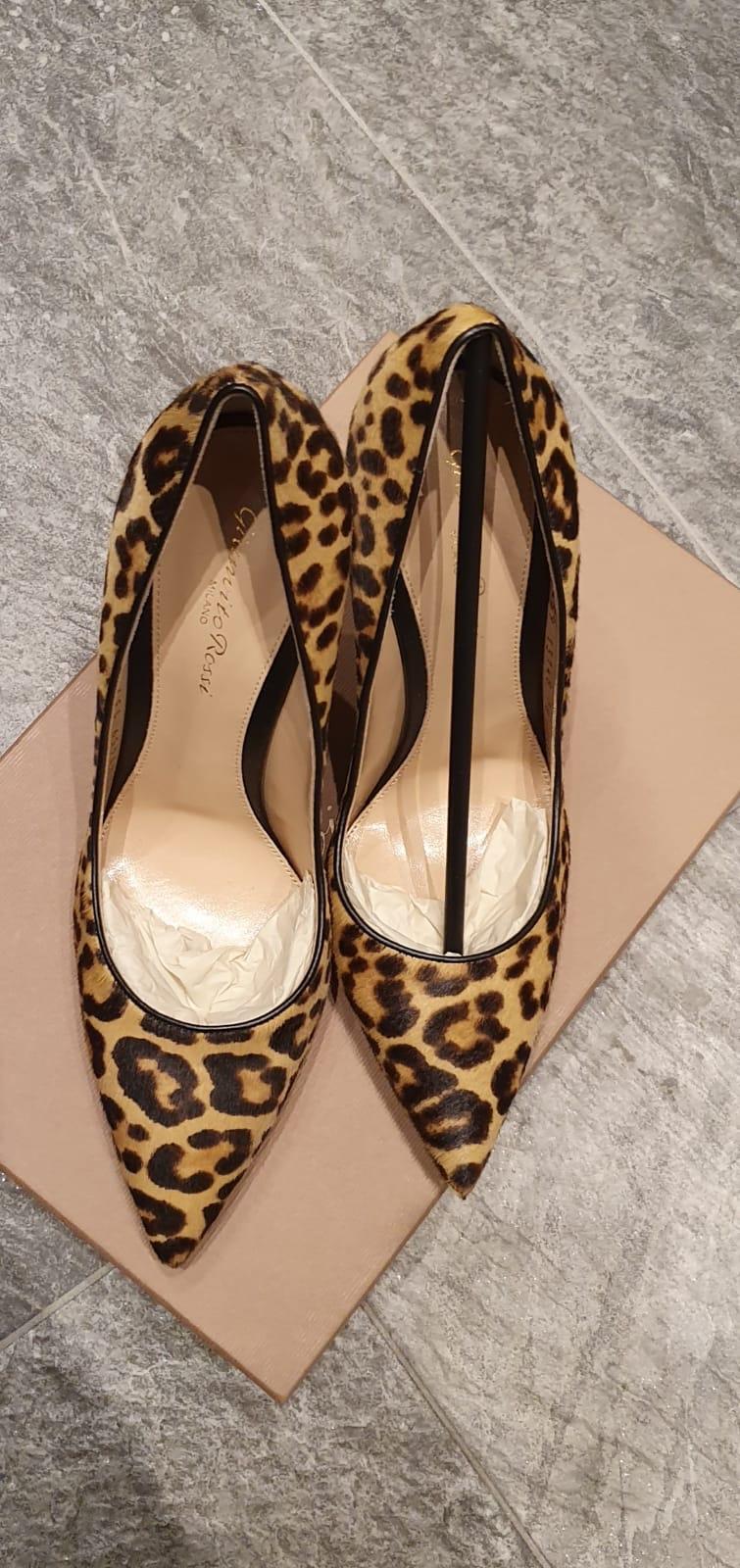 Gianvito Rossi Gianvito leopard-print calf hair pumps