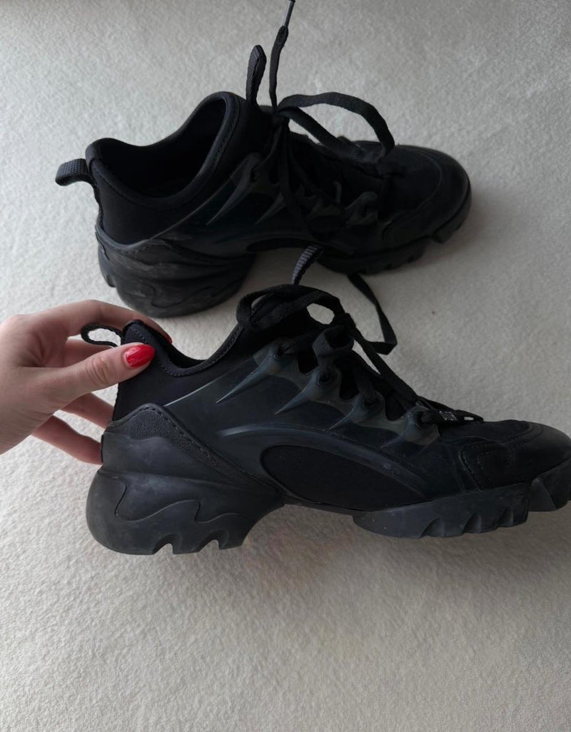 Black D- Connect Sneakers