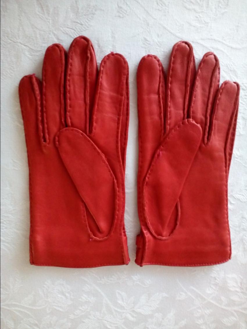 Gucci Red Leather Horsebit Gloves