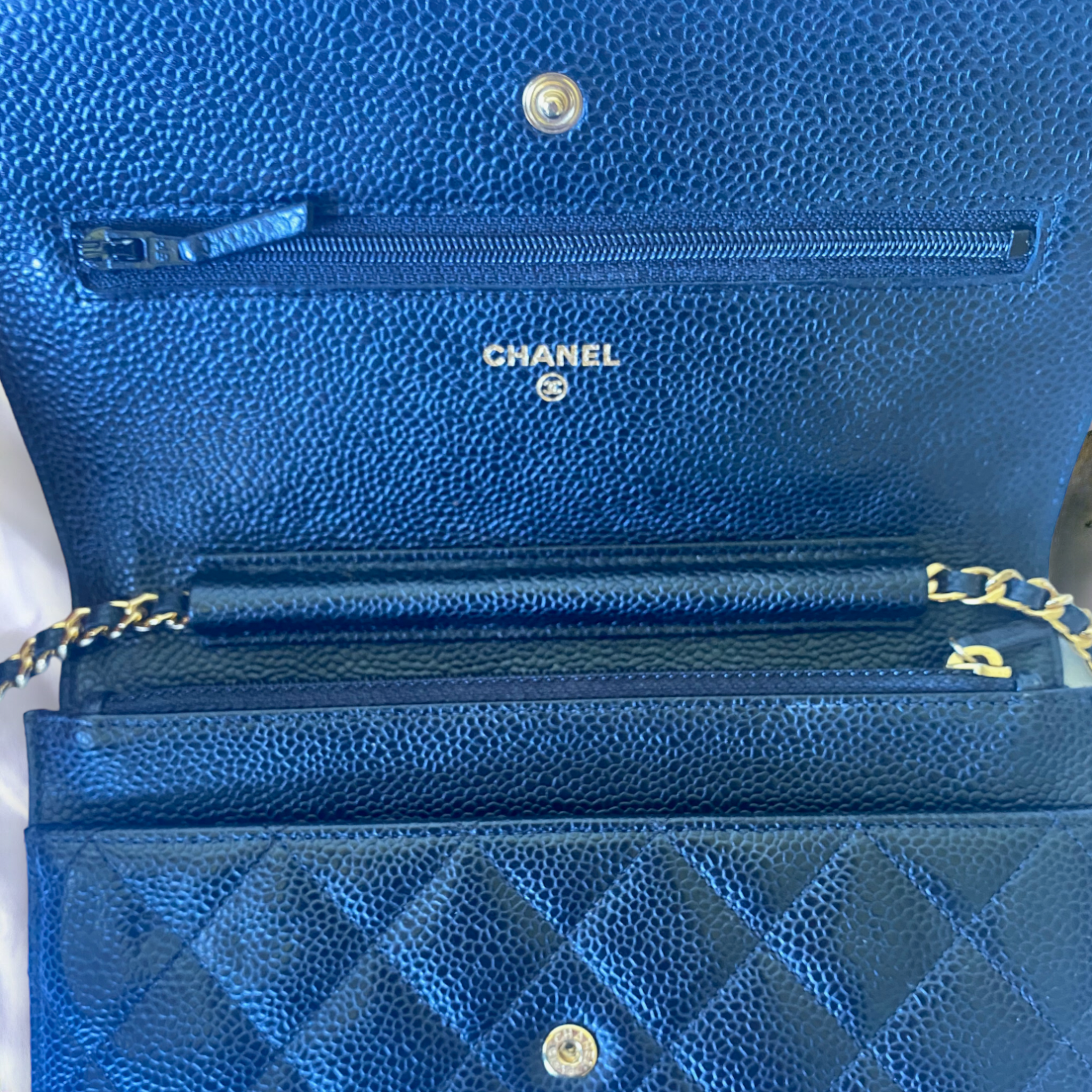 Caviar Quilted Wallet On Chain