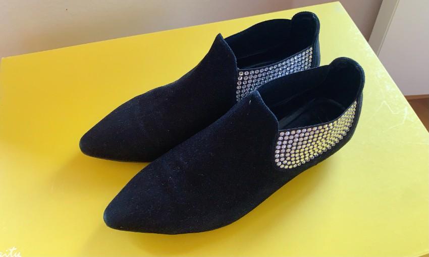 Giuseppe Zanotti Crystal-embellished suede ankle boots