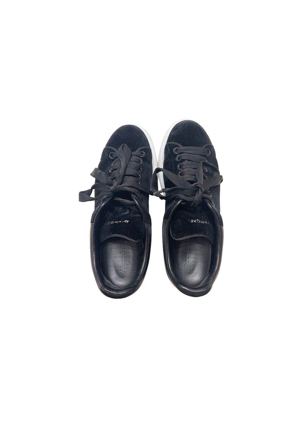 Black velvet Larry Oversize trainers