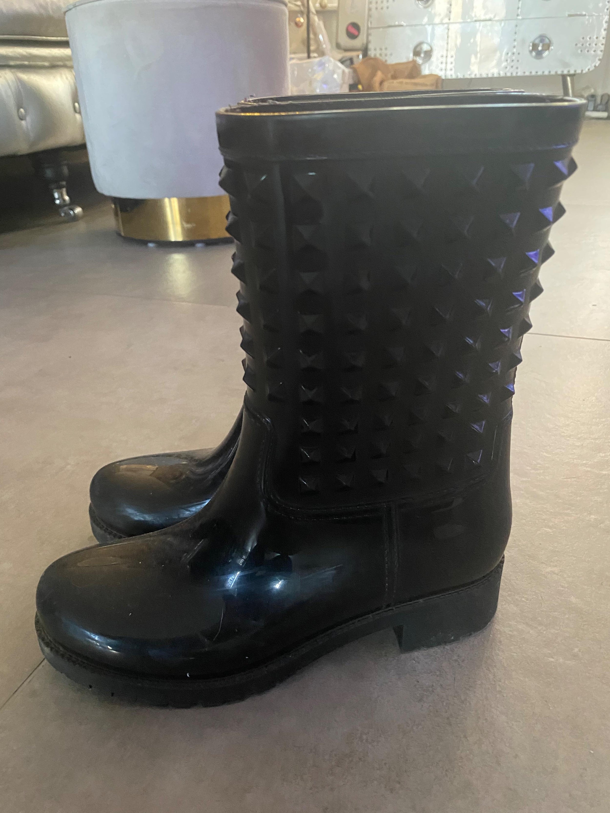 black rubber Rockstud long rain boots