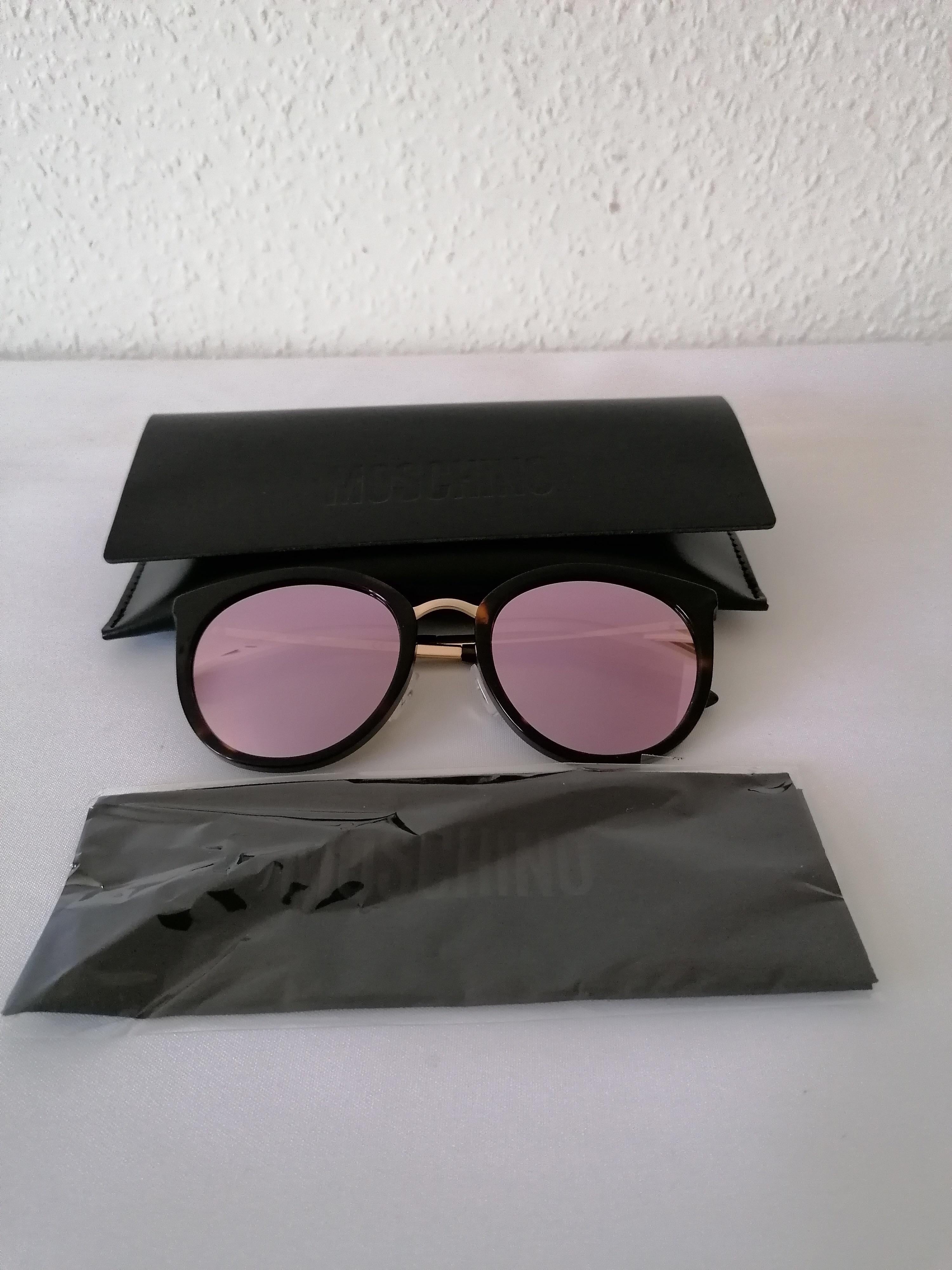 Pink lens aviator sunglasses