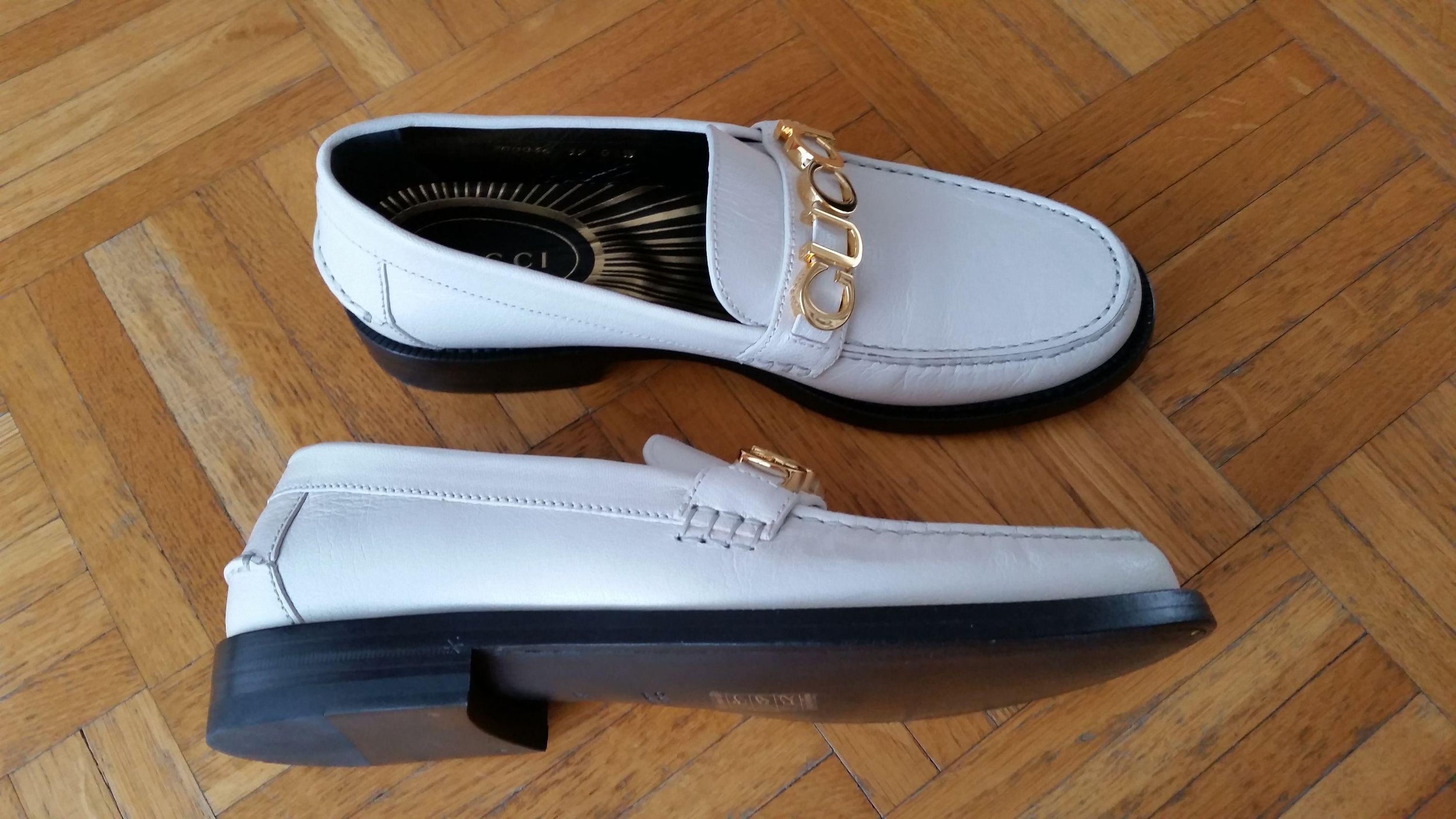 White Leather Logo Plate Loafers