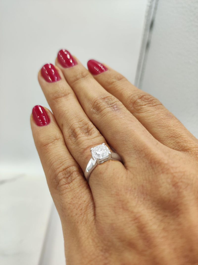 Verde 1ct IGI Certified Lab-grown Radiant Square Cut Diamond Ring