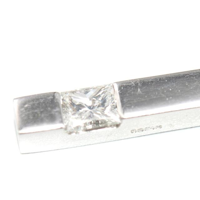 Bespoke 18ct White Gold Single Bright White Diamond Bar Pendant