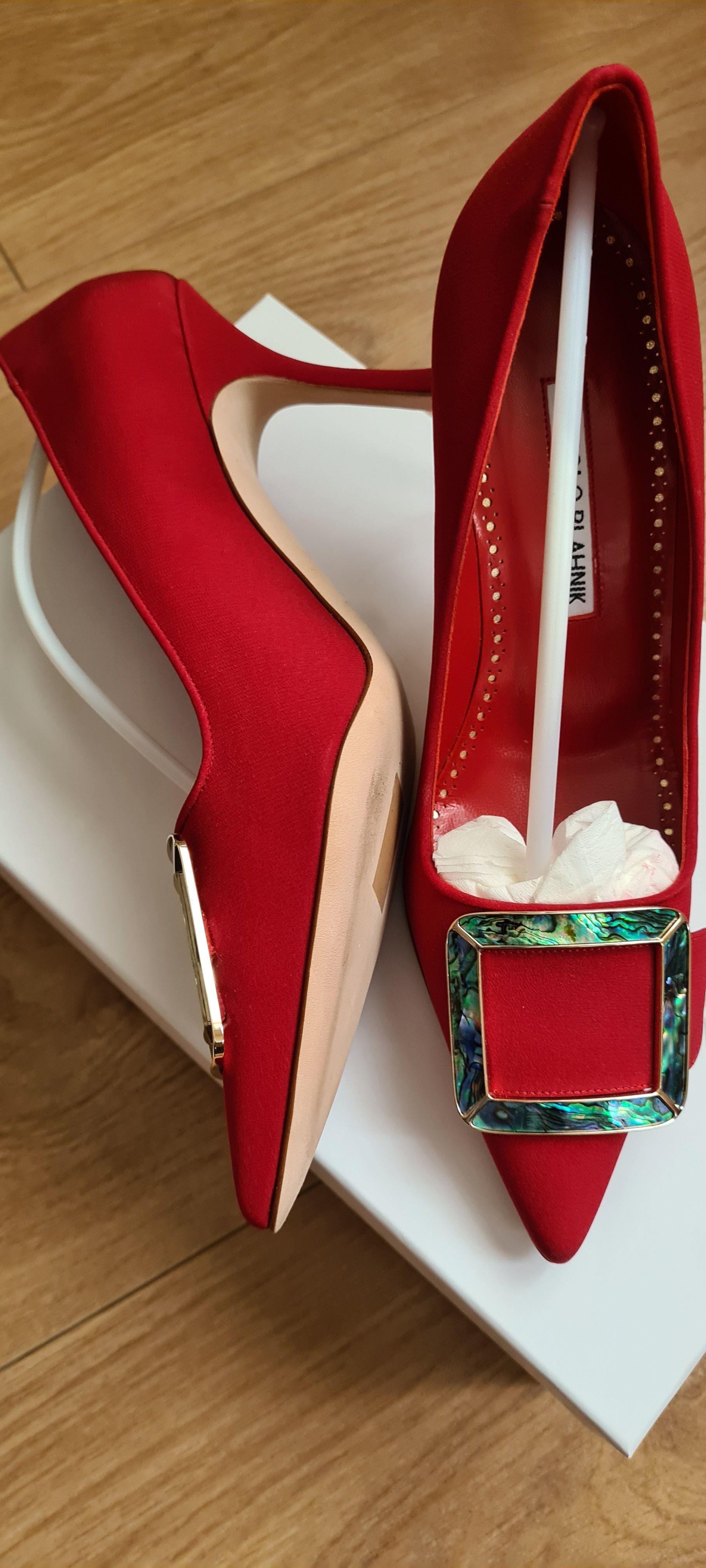 Maysale Red Satin Buckle Embellished Pumps