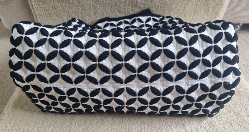 Alaia Black And White Knit Calfskin Maille Marco Petale Cabas tote.