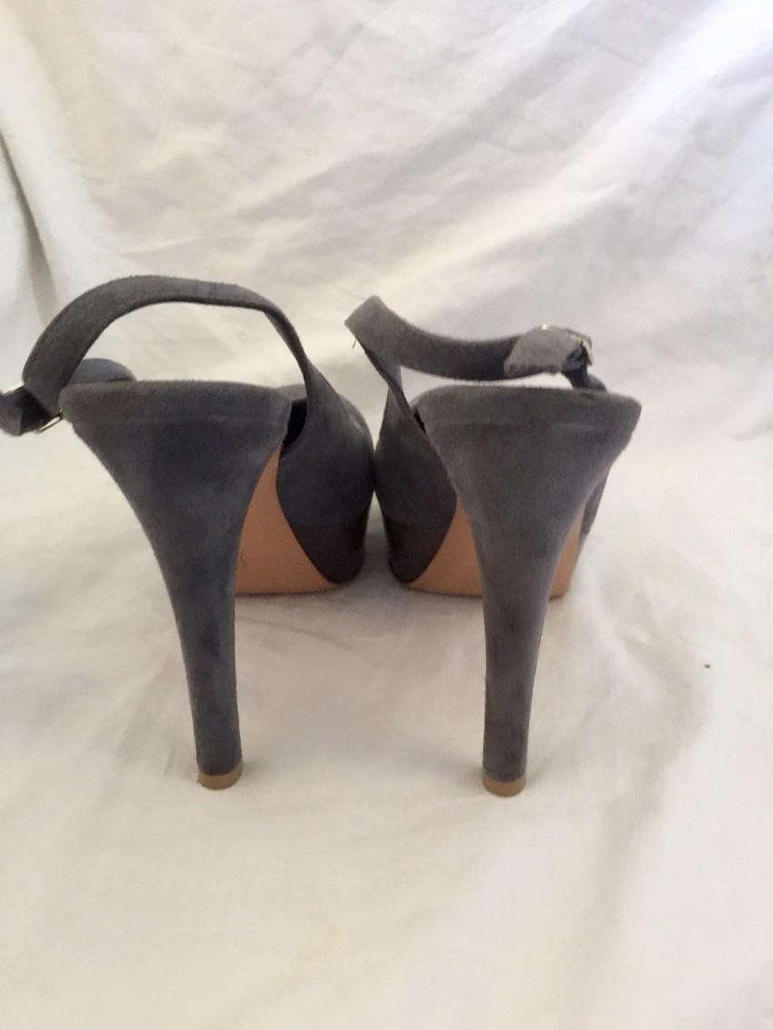 Gianvito Rossi Grey Suede Slingback Sandals