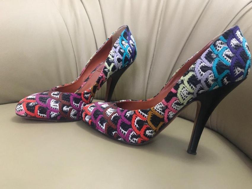 Missoni Knit Round Toe Pumps