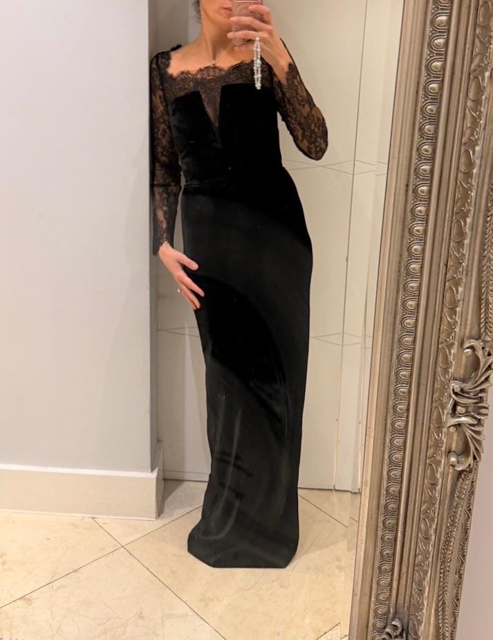 Roland Mouret Black Velvet Lace Detail Gown 2026