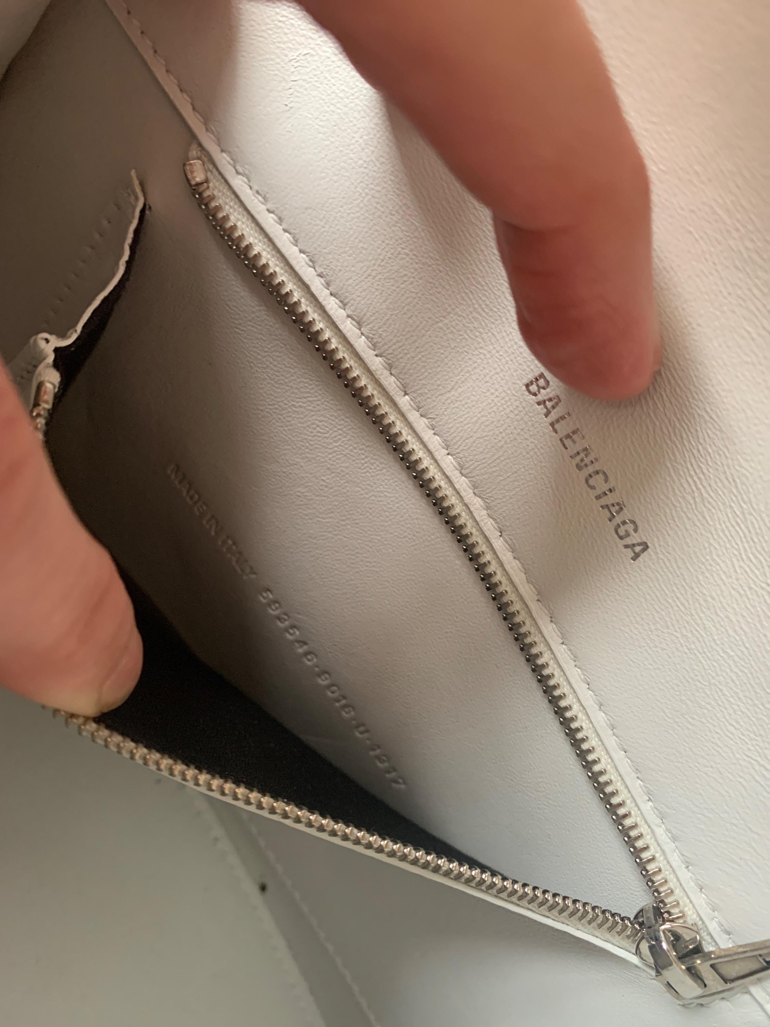 Small White Croc Embossed Hourglass Bag
