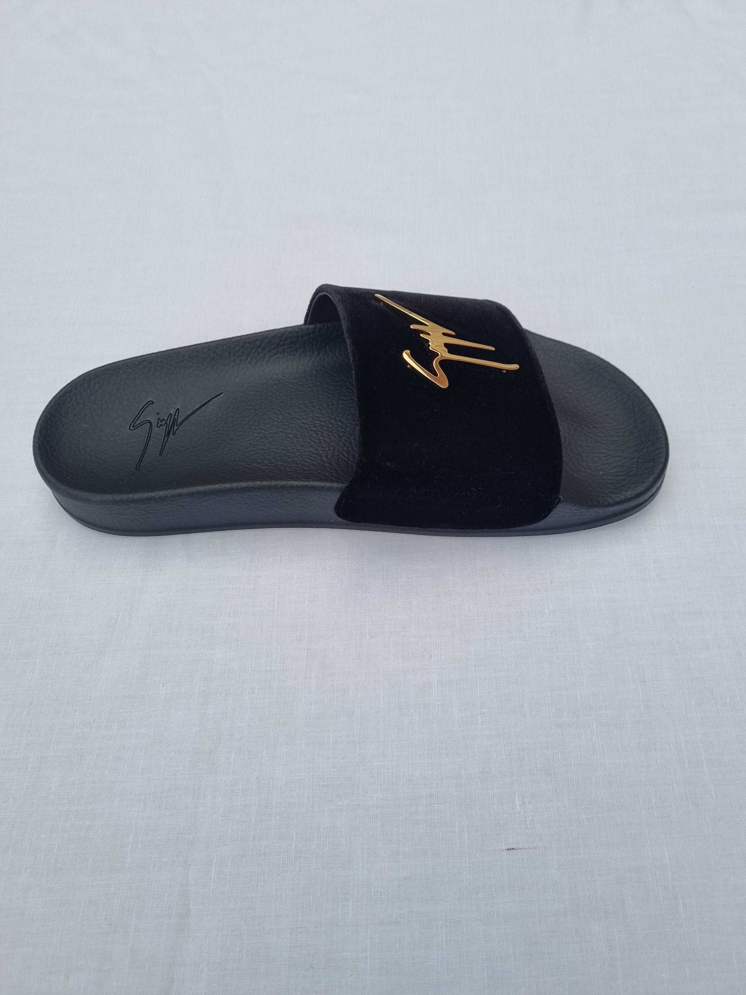 Black & Gold Tone Logo Slides