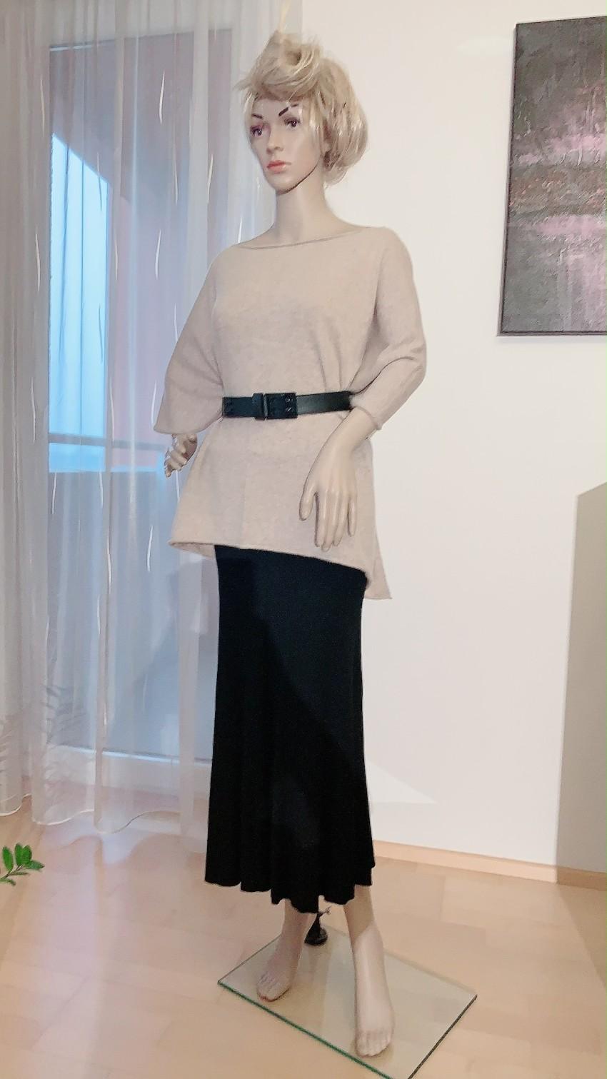 Donna Karan Black Strech Jersey MIdi Skirt