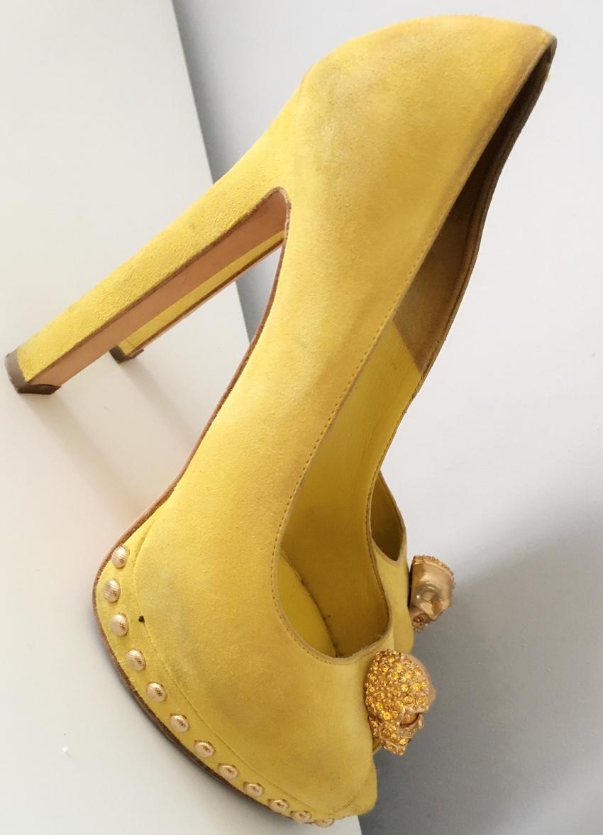 Alexander McQueen Yellow Suede Skull Pumps