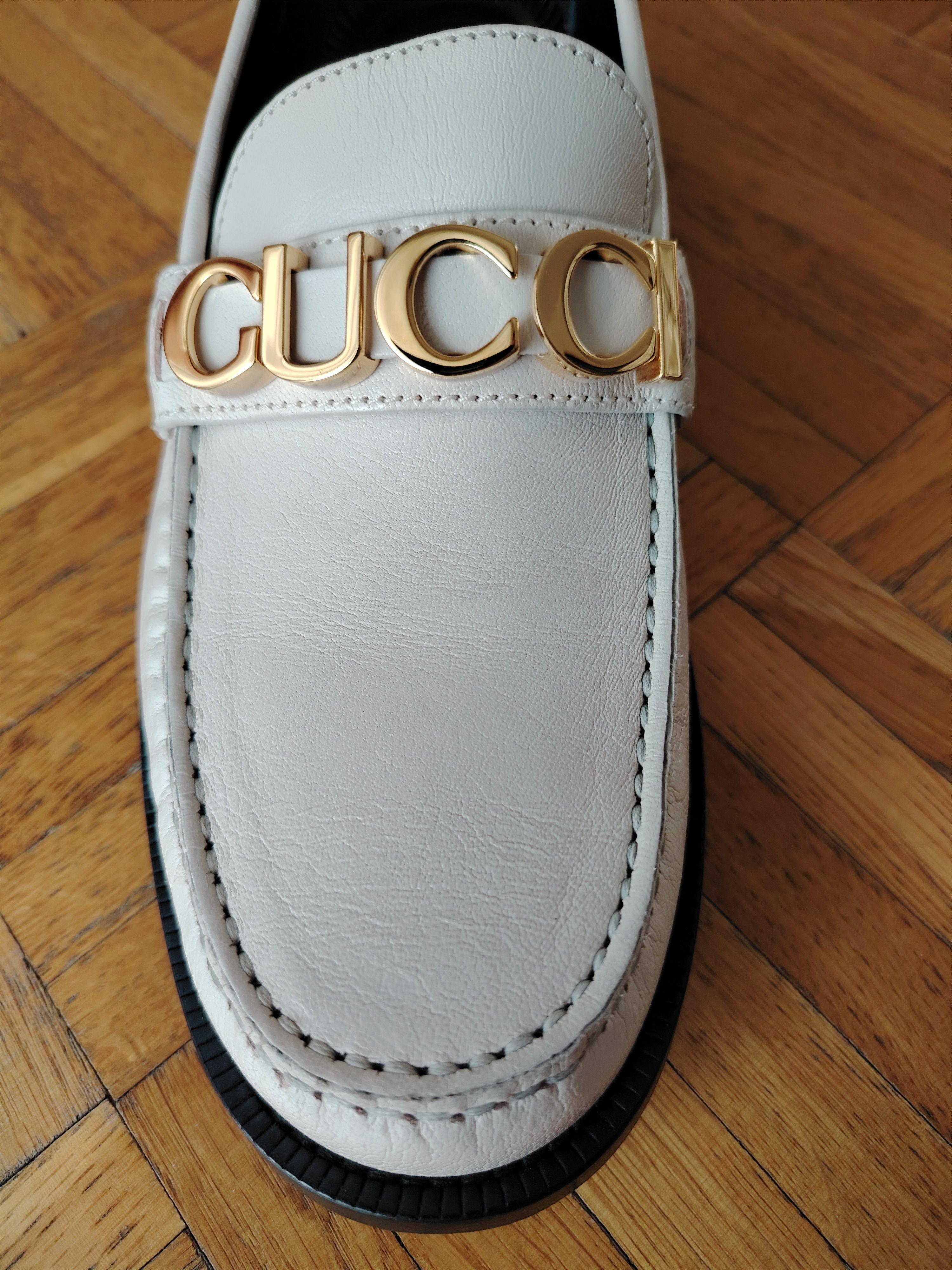 White Leather Logo Plate Loafers