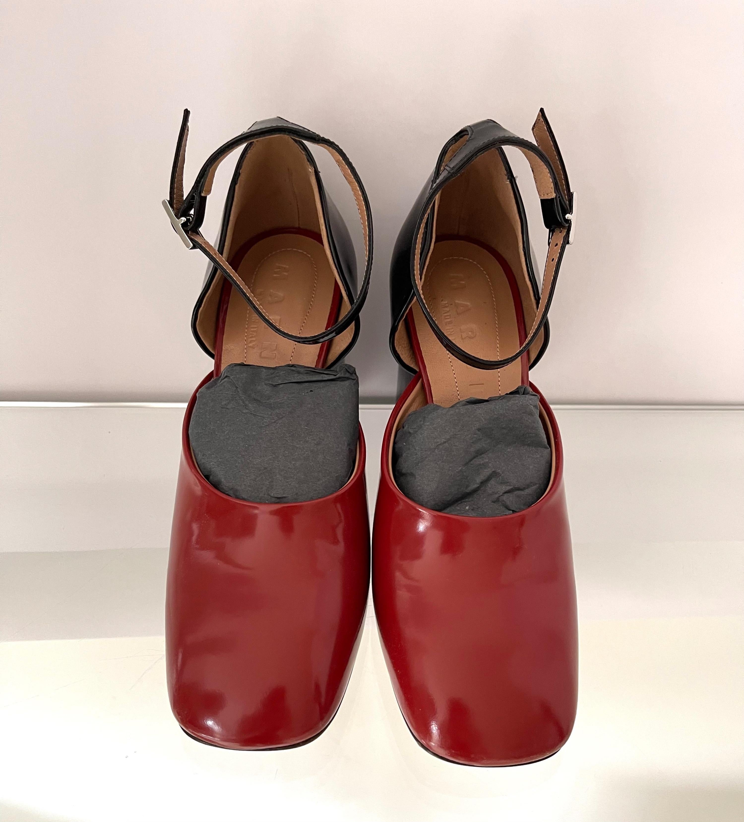 Two-Tone Chunky Leather Sandals