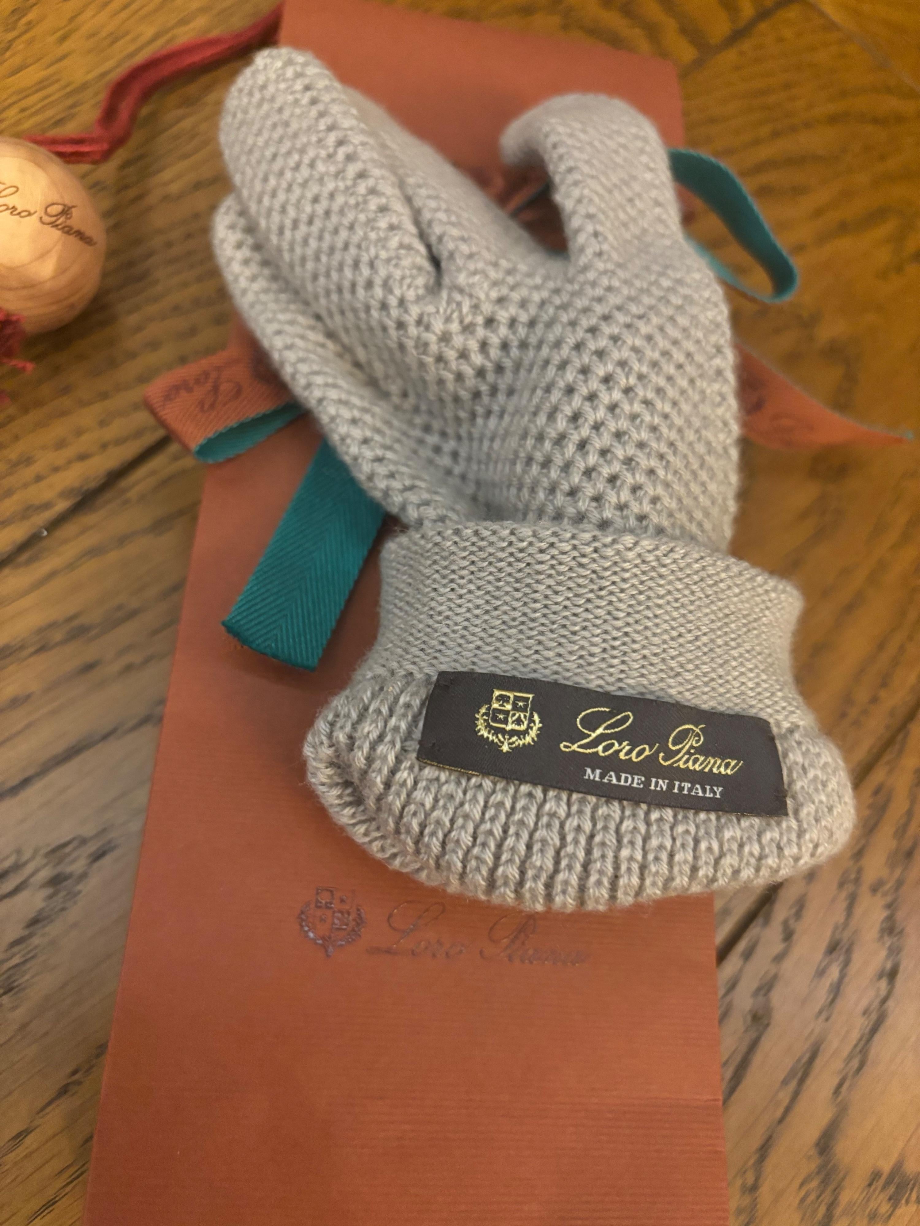 Loro Piana Cashmere Knit Gloves