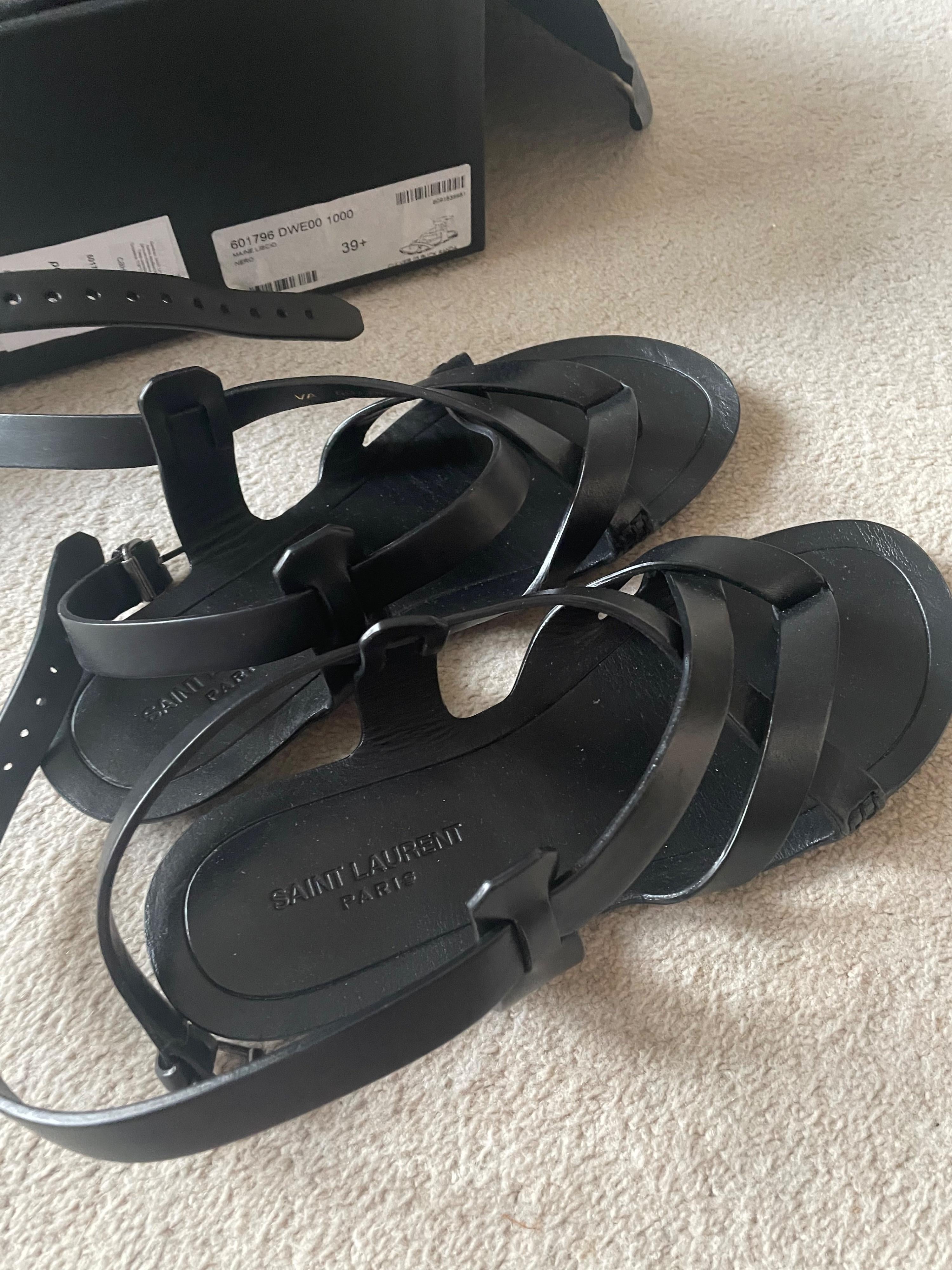 Culver Strappy Flat Sandals