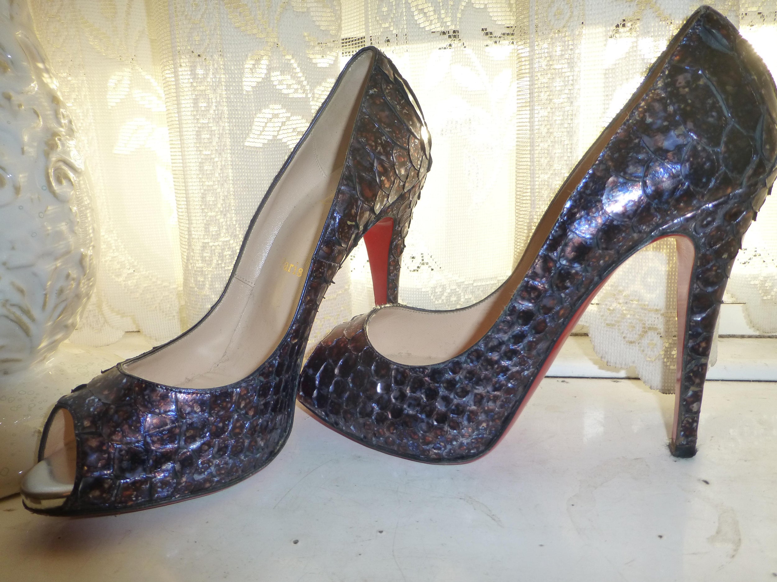 CHRISTIAN LOUBOUTIN Blue Acid Python Lady Claude 38.5 UK 5.5 US 8.