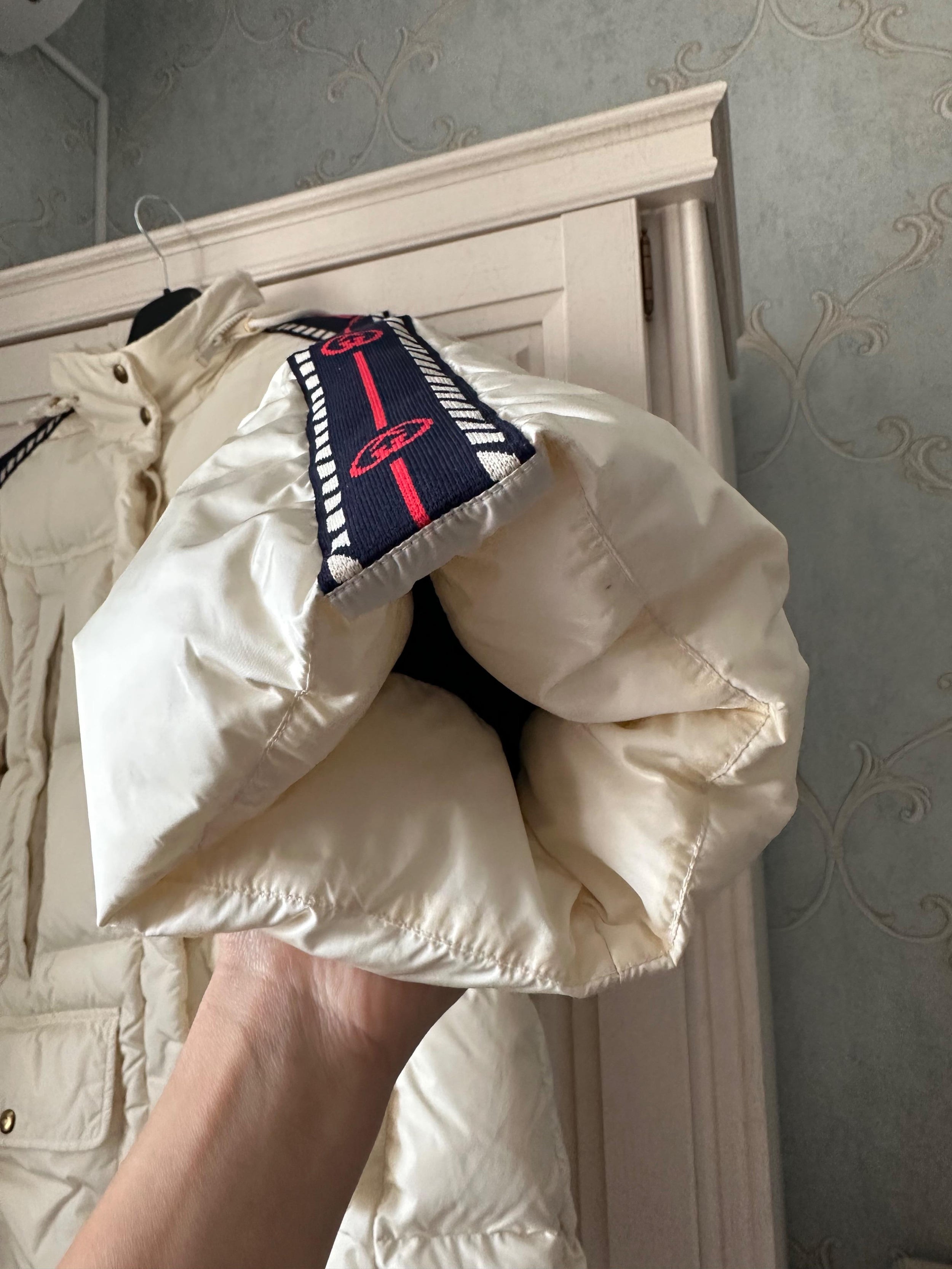 Gucci Ecru Logo Detail Padded Coat