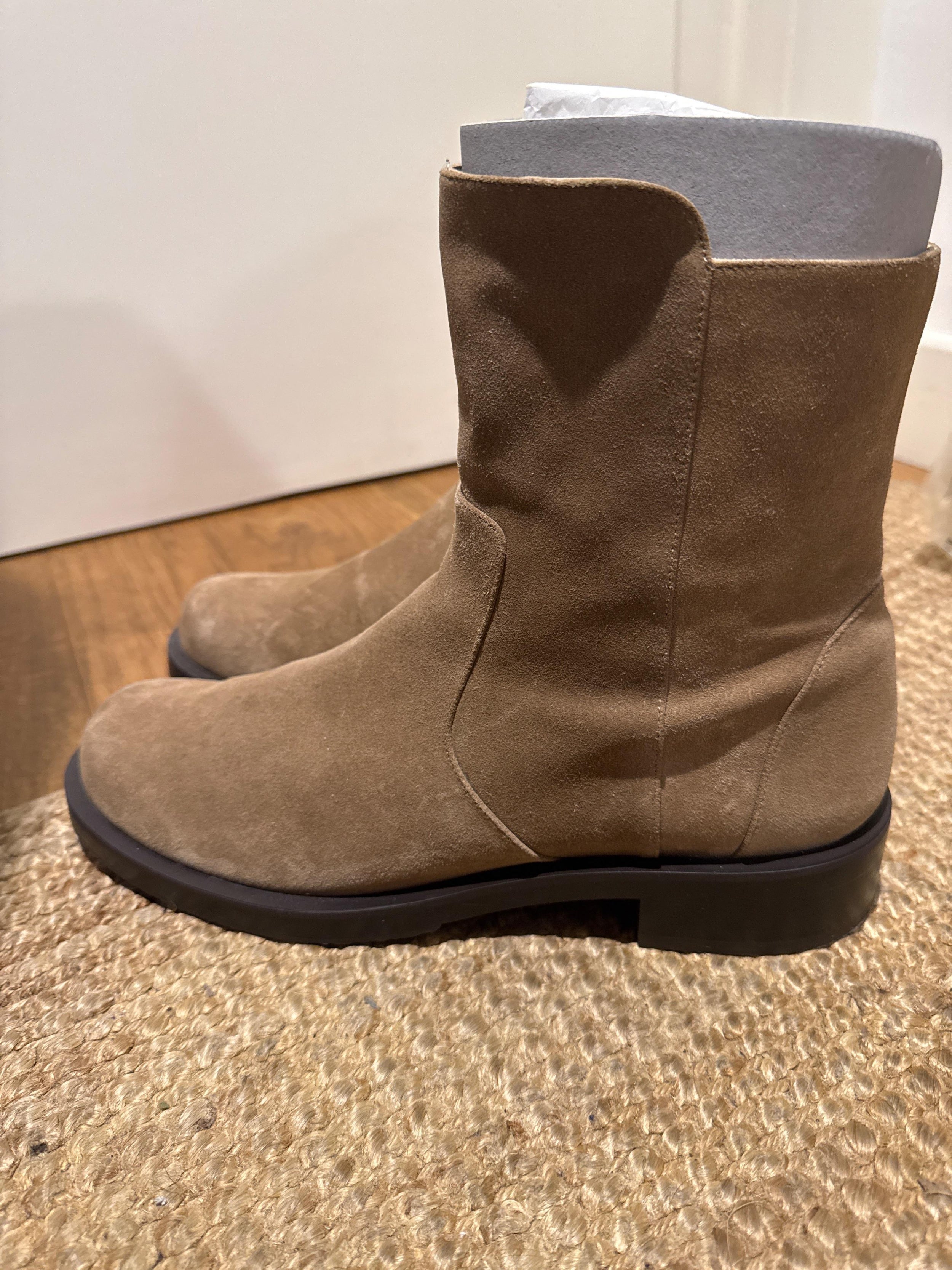 Stuart Weitzman Short Suede Boots