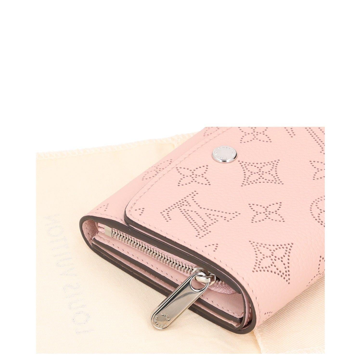 Louis Vuttion Iris Compact Wallet