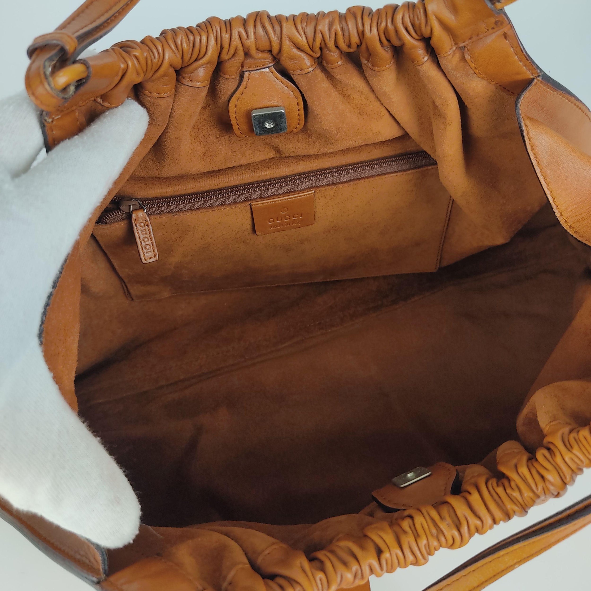 Vintage tan leather bag