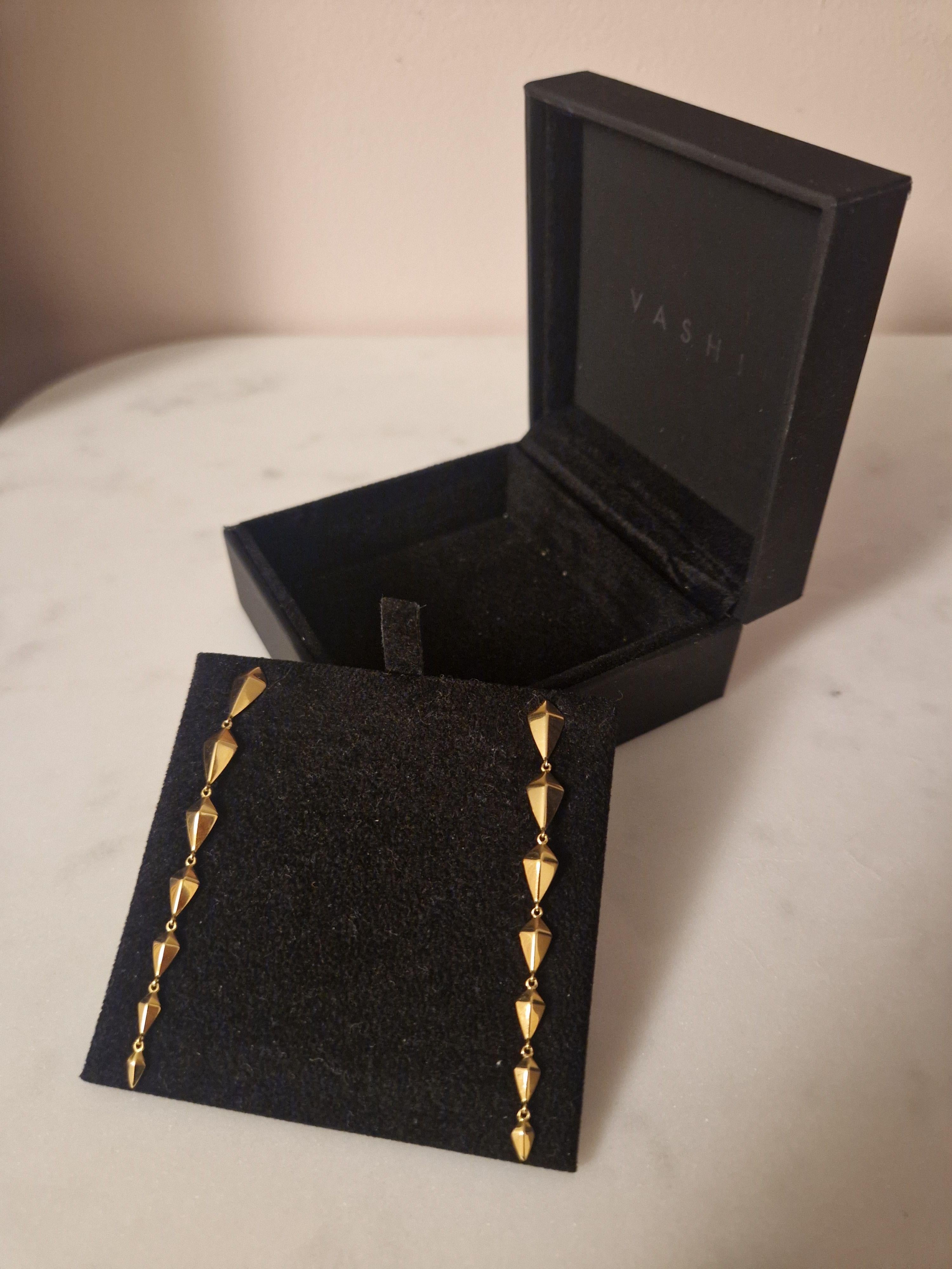 Vashi 18k Yellow Gold Kite Drop Earrings