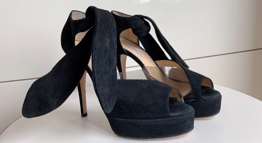 Bionda Castana Black Suede Joan Sandals