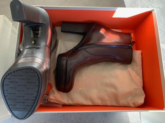 Santoni Brown Leather Heeled Ankle Boots