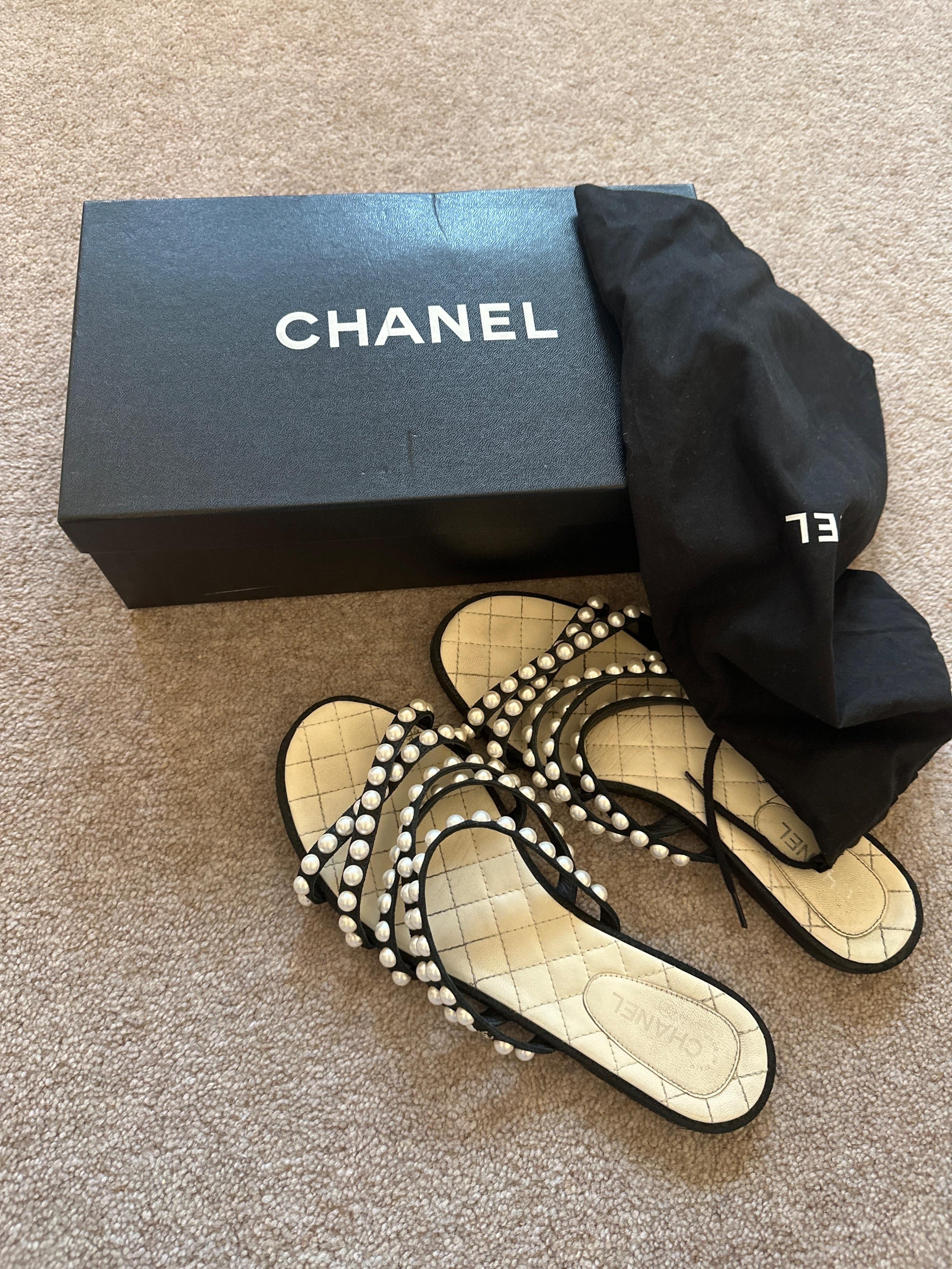 Pearl Beaded Flat Slides