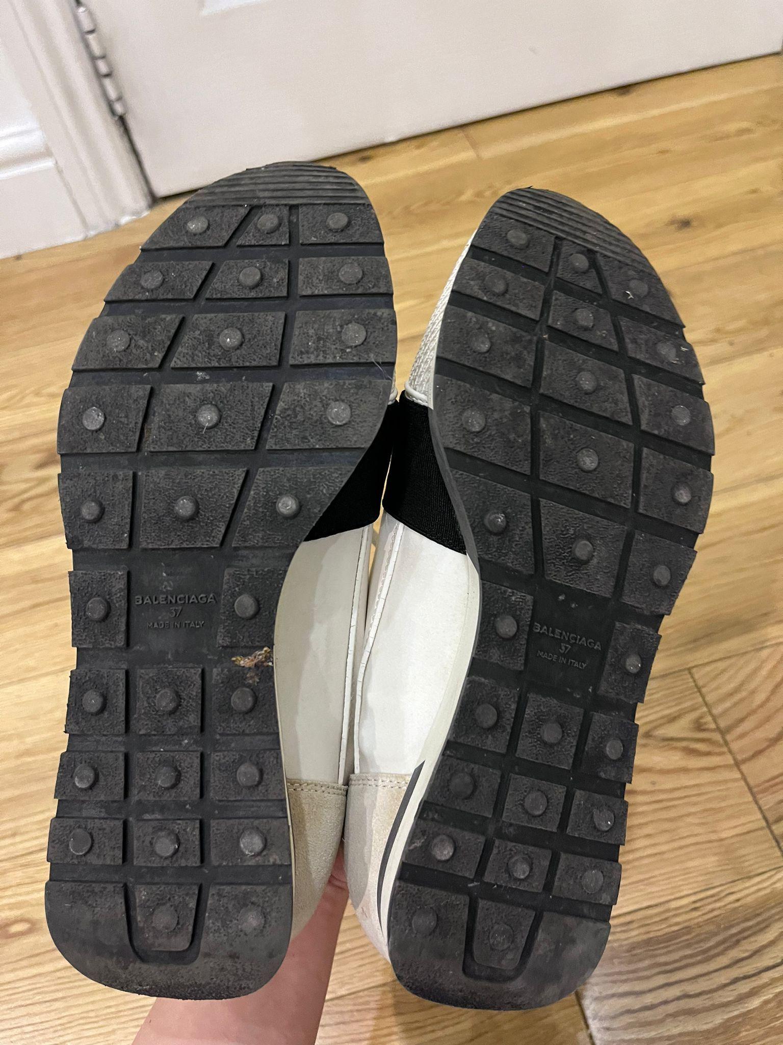 Bacl & White Race Runner Sneakers