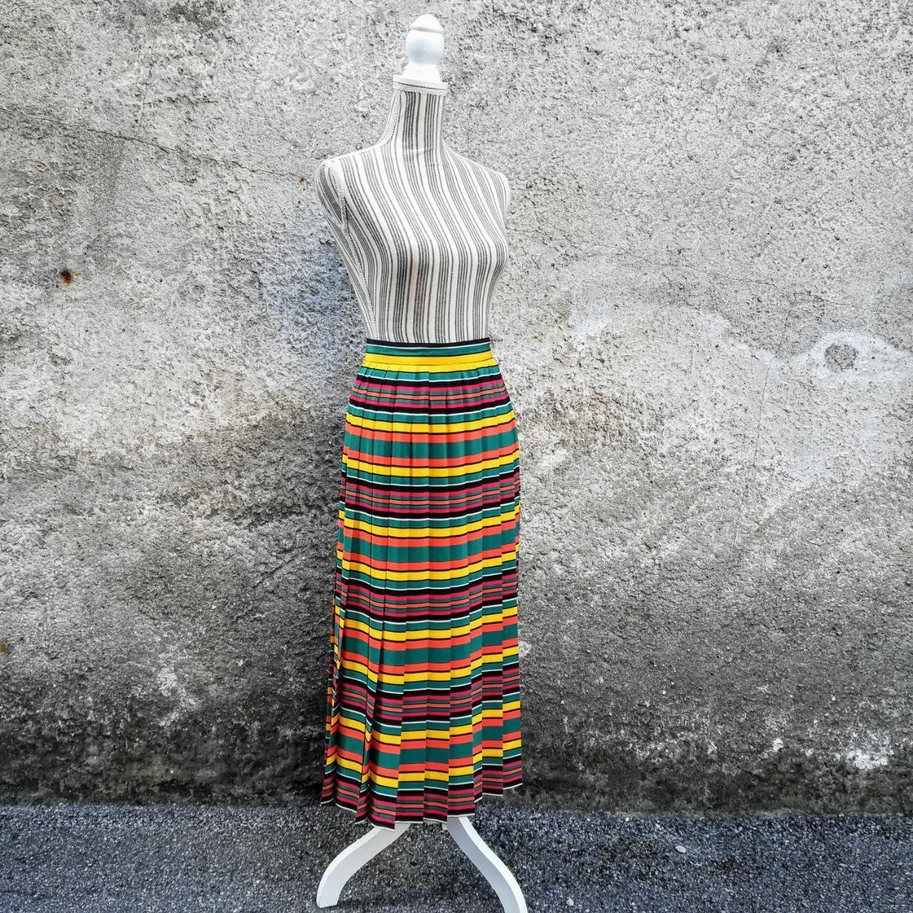 Multicolour striped crepe pleated skirt
