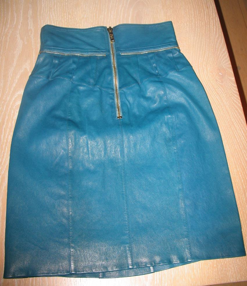 Matthew Williamson Butter-soft leather skirt in turquoise colour